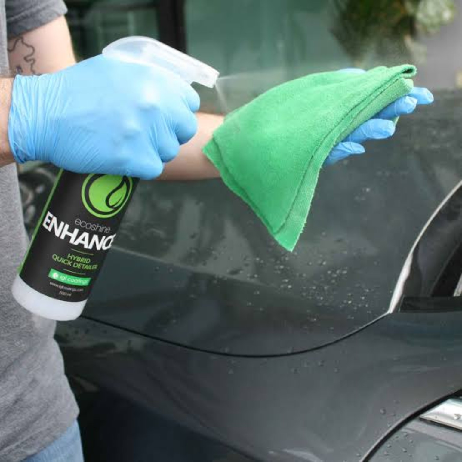Autolak verzorgen met IGL Enhancer en een microvezeldoek